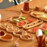 شست‌وشوی ظروف چوبی آشپزخانه